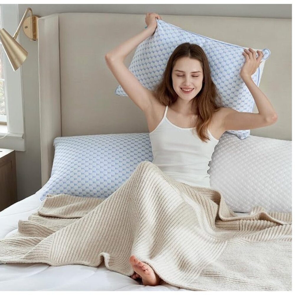 NWT  Cooling Bed Pillow, Shredded Memory Foam King